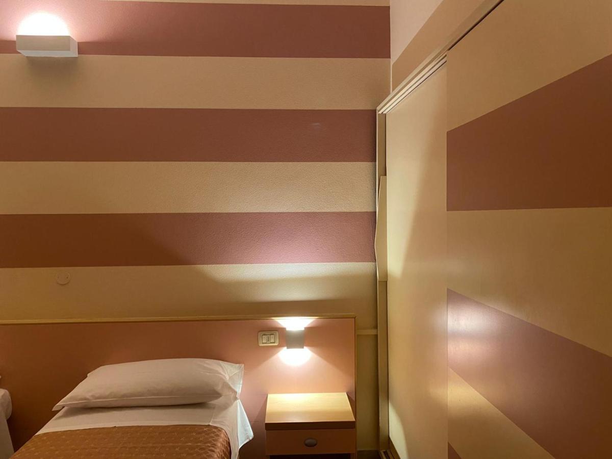 Hotel Savio Чезена Экстерьер фото