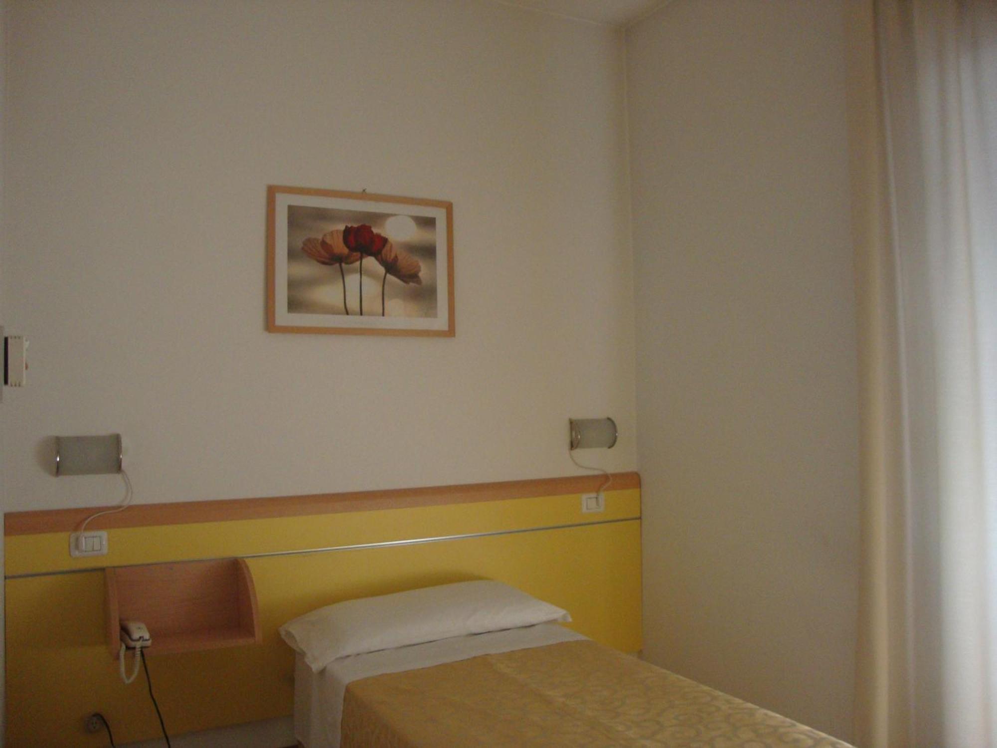 Hotel Savio Чезена Экстерьер фото